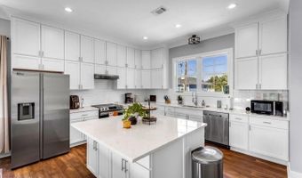 4063 Blue Jay St, Bay St. Louis, MS 39520