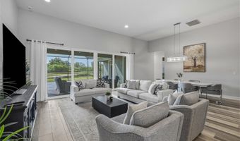 5254 WOLF CREEK Dr, Apollo Beach, FL 33572