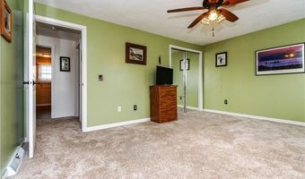 100 Scenery Ln, Johnston, RI 02919