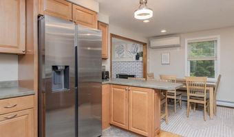 27 Grafton Dr, Bedford, NH 03110