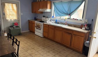 306 5th St, Andrews, TX 79714