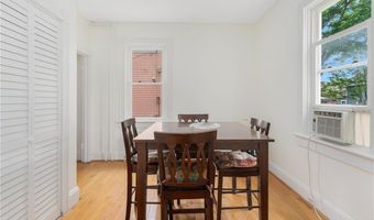 53 Warner St, Newport, RI 02840