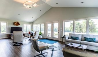 1370 Moonlight Rd, Appomattox, VA 24522