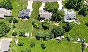 17713 157th Ter, Basehor, KS 66012