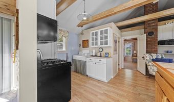 65 Lakeview Ave, Bristol, NH 03222