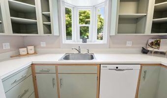 1814 4th St, Astoria, OR 97103