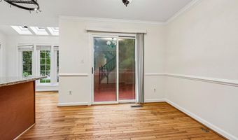 21208 HEDGEROW Ter, Ashburn, VA 20147