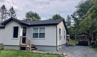 20 Lakeview Dr, Albrightsville, PA 18210