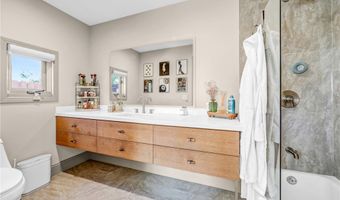 4060 Harclare Ln, Encino, CA 91436