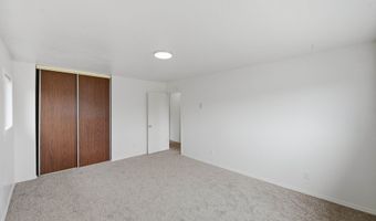 835 12TH St, Bandon, OR 97411