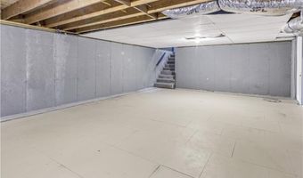 14 S Fairview St, Johnston, RI 02919