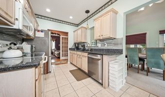136 Thistle Pond Dr 136, Bloomfield, CT 06002