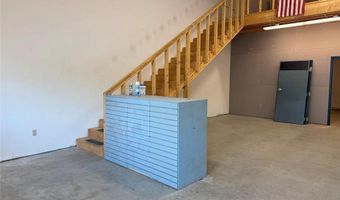1 Shannon Ct 102, Bristol, RI 02809