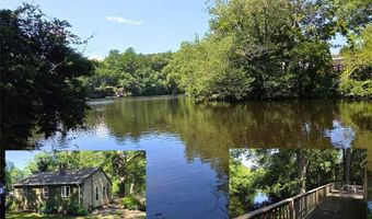 31 Lakeside Dr, Hopkinton, RI 02832