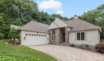 5 Woodbine Ln, Exeter, RI 02822
