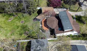 2207 S GLADYS Ave, Appleton, WI 54915