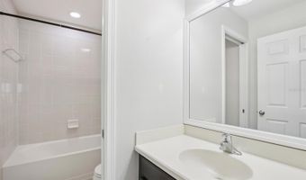 106 STAR SHELL Dr, Apollo Beach, FL 33572