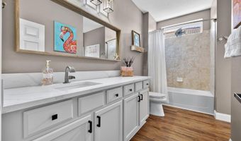 359 LAUREL FALLS Dr, Apollo Beach, FL 33572