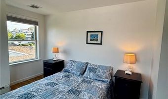 433 Wolcott Ave, Middletown, RI 02842