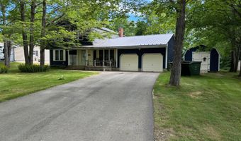 58 Ridgewood Dr, Baileyville, ME 04694