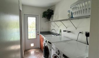 1595 Uluhao Pl, Kailua, HI 96734