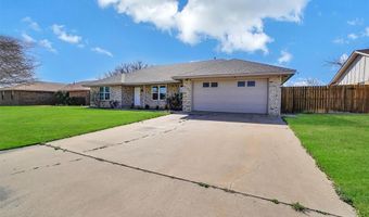 605 Cambridge Dr, Altus, OK 73521