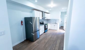 108 PEACH St, Reading, PA 19602