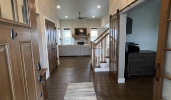 6860 W DESIGN Dr, Appleton, WI 54942