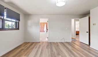 1114 LAKEWOOD Dr, Albany, OR 97321