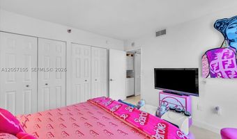 20515 E Country Club Dr 2048, Aventura, FL 33180