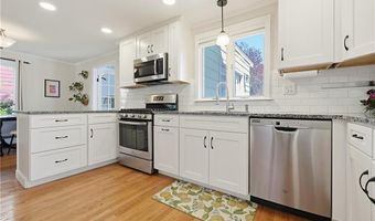 100 Hope St, East Providence, RI 02916