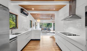 1930 Seminole Dr, Agoura Hills, CA 91301