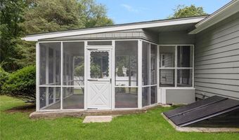 3 Grassy Plain Rd, Barrington, RI 02806