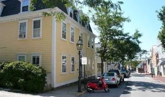 35 Pelham St D, Newport, RI 02840