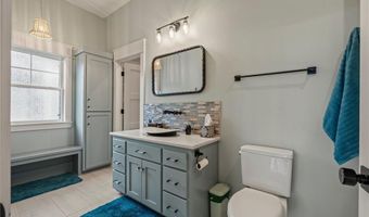 8128 Belmont Dr, Alma, AR 72921