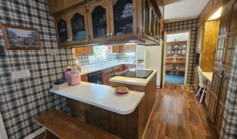 22389 Lawrence 1215, Aurora, MO 65605