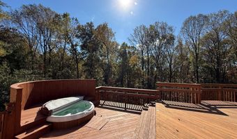 9209 VENDOME Dr, Bethesda, MD 20817