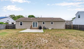 1516 Mizzen Ave, Beachwood, NJ 08722