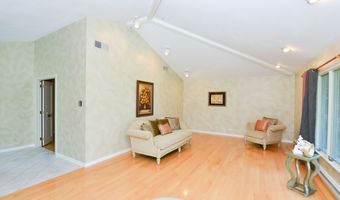 123 El Toro Dr, Bristol, CT 06010