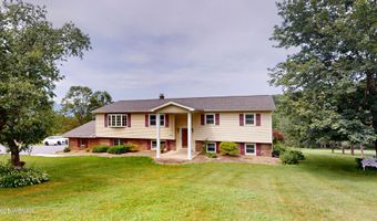 1361 CEMETERY Rd, Montoursville, PA 17754