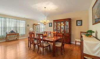 6 Mountain Stream Ct, Barnegat, NJ 08005
