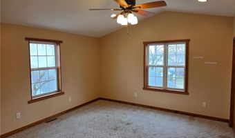 406 14th St SE, Austin, MN 55912