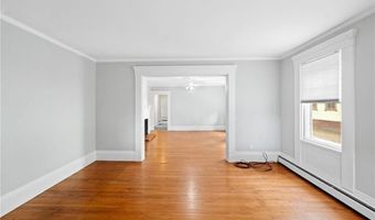 692 Hope St 2, Bristol, RI 02809