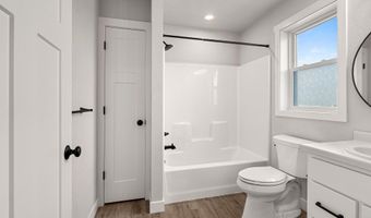 N9239 LAURA Street, Appleton, WI 54915