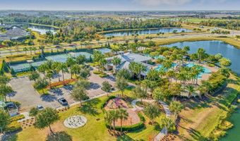 7702 PARADISO Dr, Apollo Beach, FL 33572