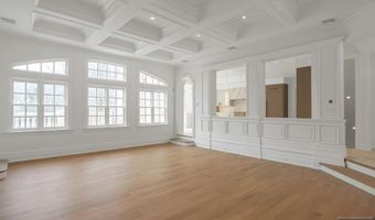 67 Robin Ln, Alpine, NJ 07620