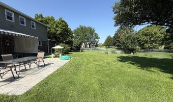 1550 W GOLDENGATE Dr, Addison, IL 60101