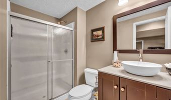 880 Shadow Creek Trl, Amherst, OH 44001