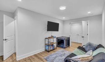400 Anchor Ave, Beachwood, NJ 08722