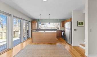 352 Colchester Ave 1, Burlington, VT 05401